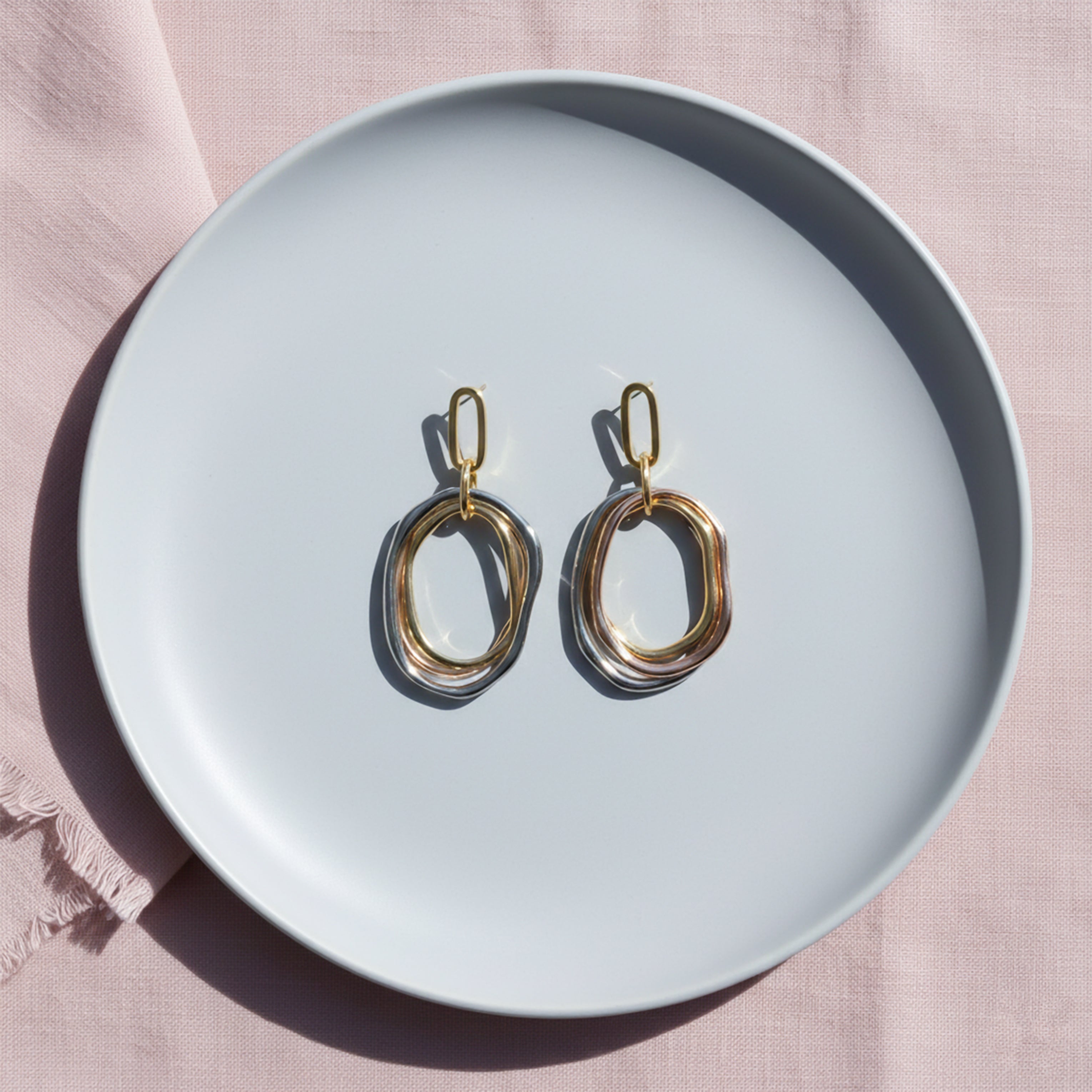 Trinity Luxe Interlinked Drop Earrings GWE -52