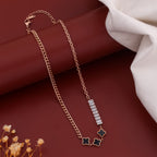 Clover Black Neckless GWN -22