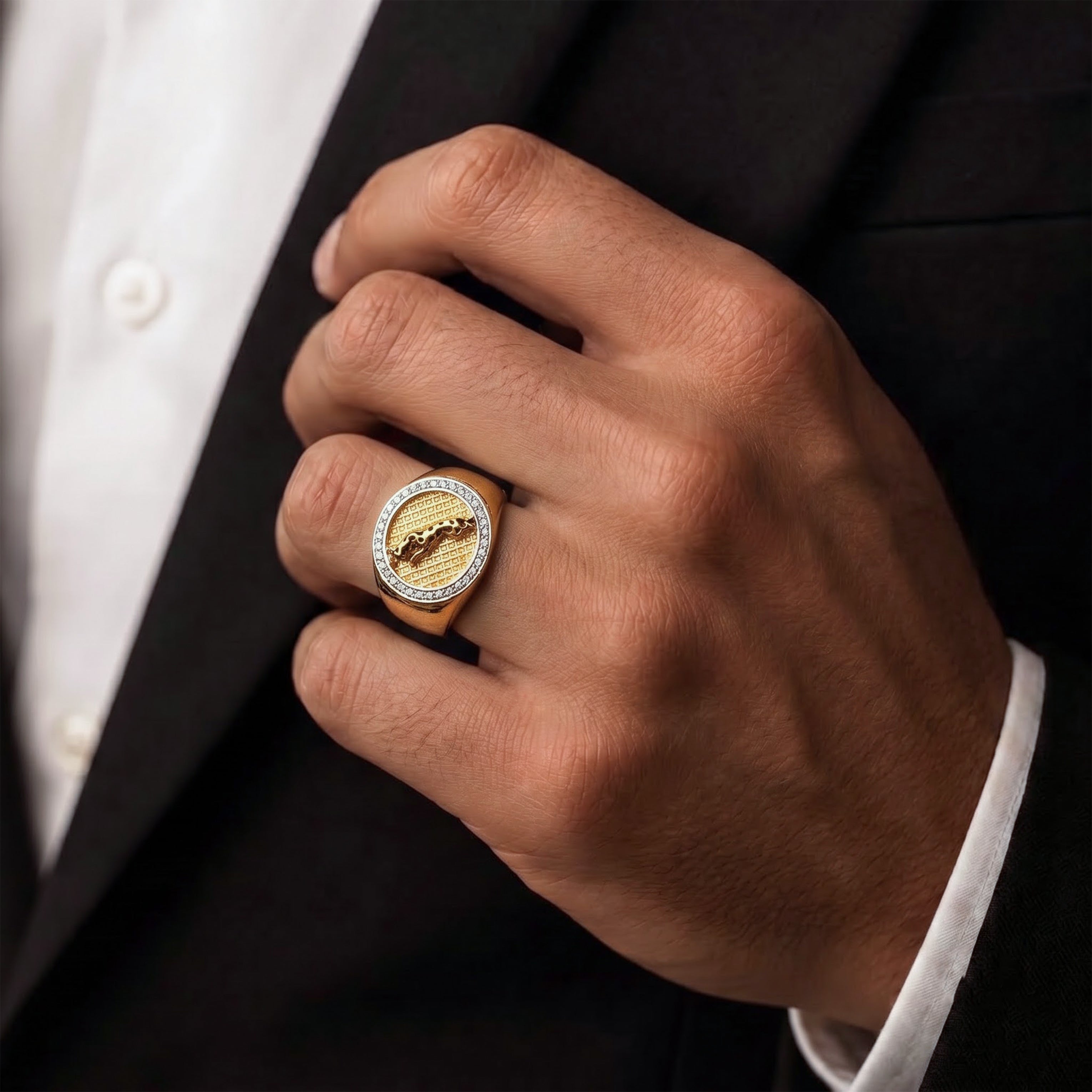 Men’s Gold-Tone Leopard Statement Ring GMR -20