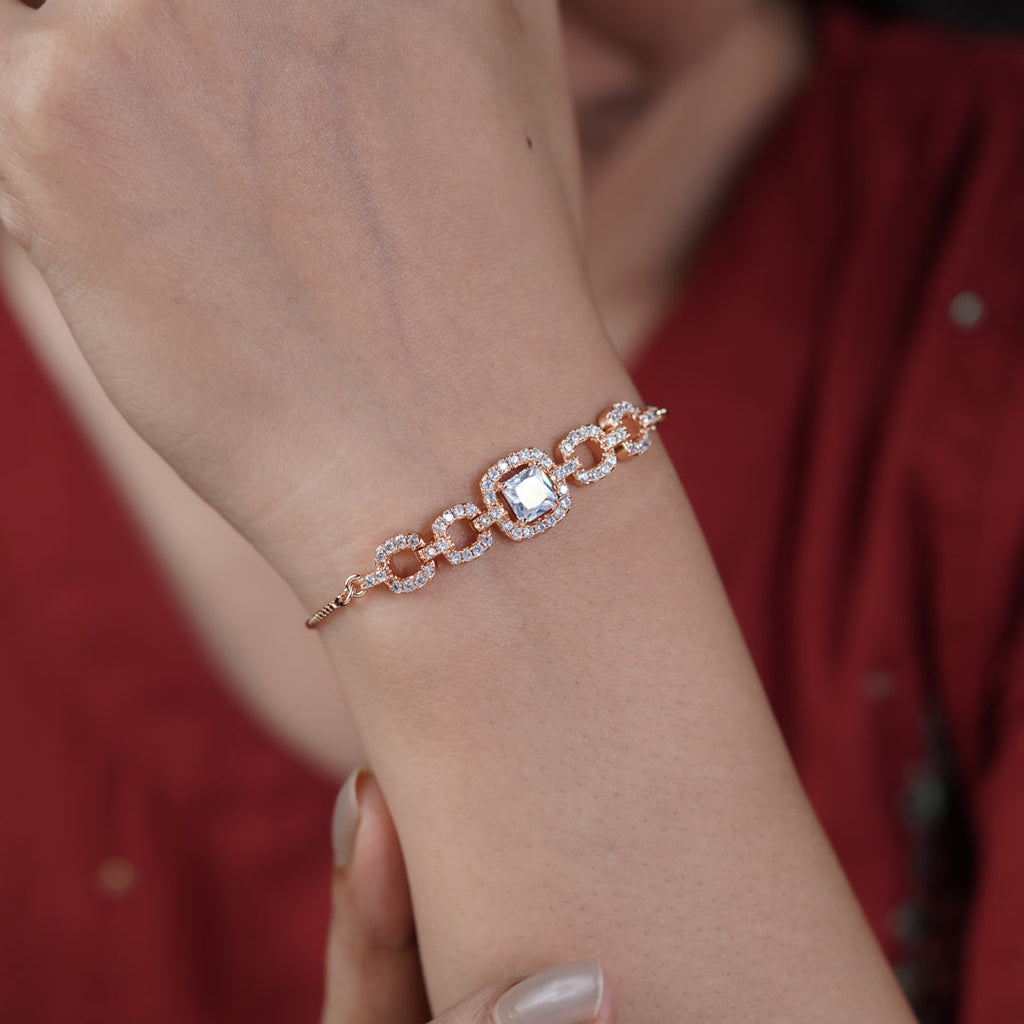 Aadhya Adjustable Bracele GWB -52