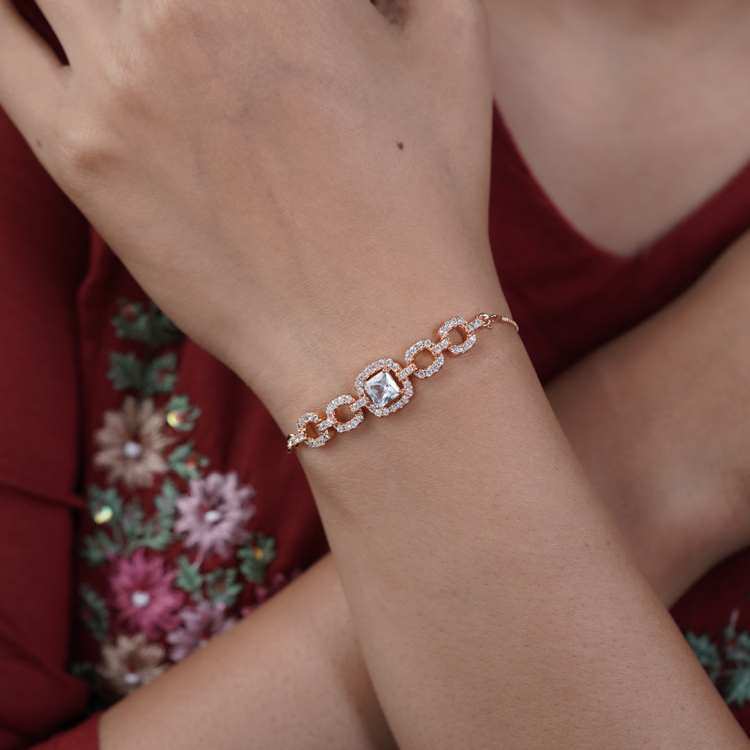 Aadhya Adjustable Bracele GWB -52