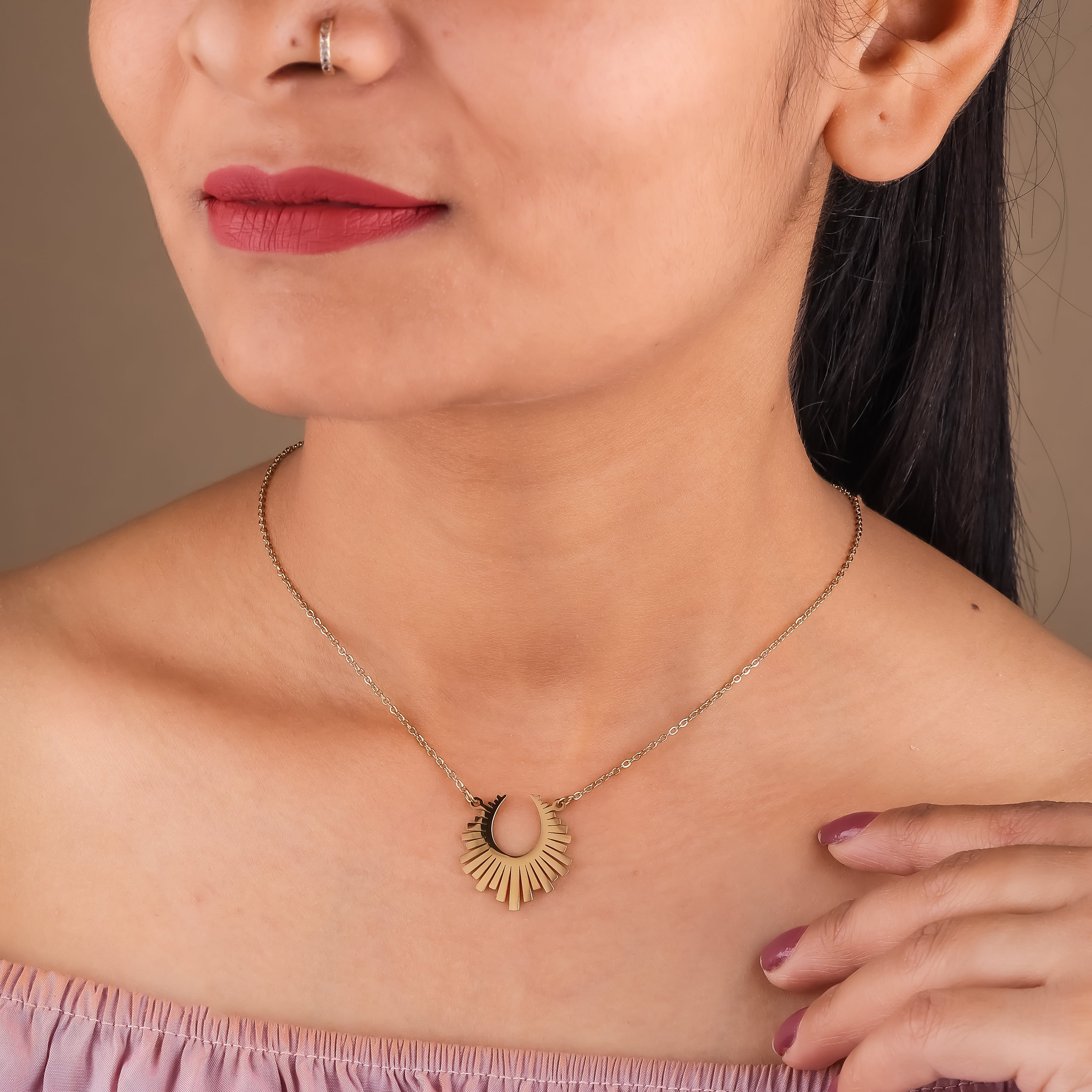 Pihu Sun Women Neckless GWN -16