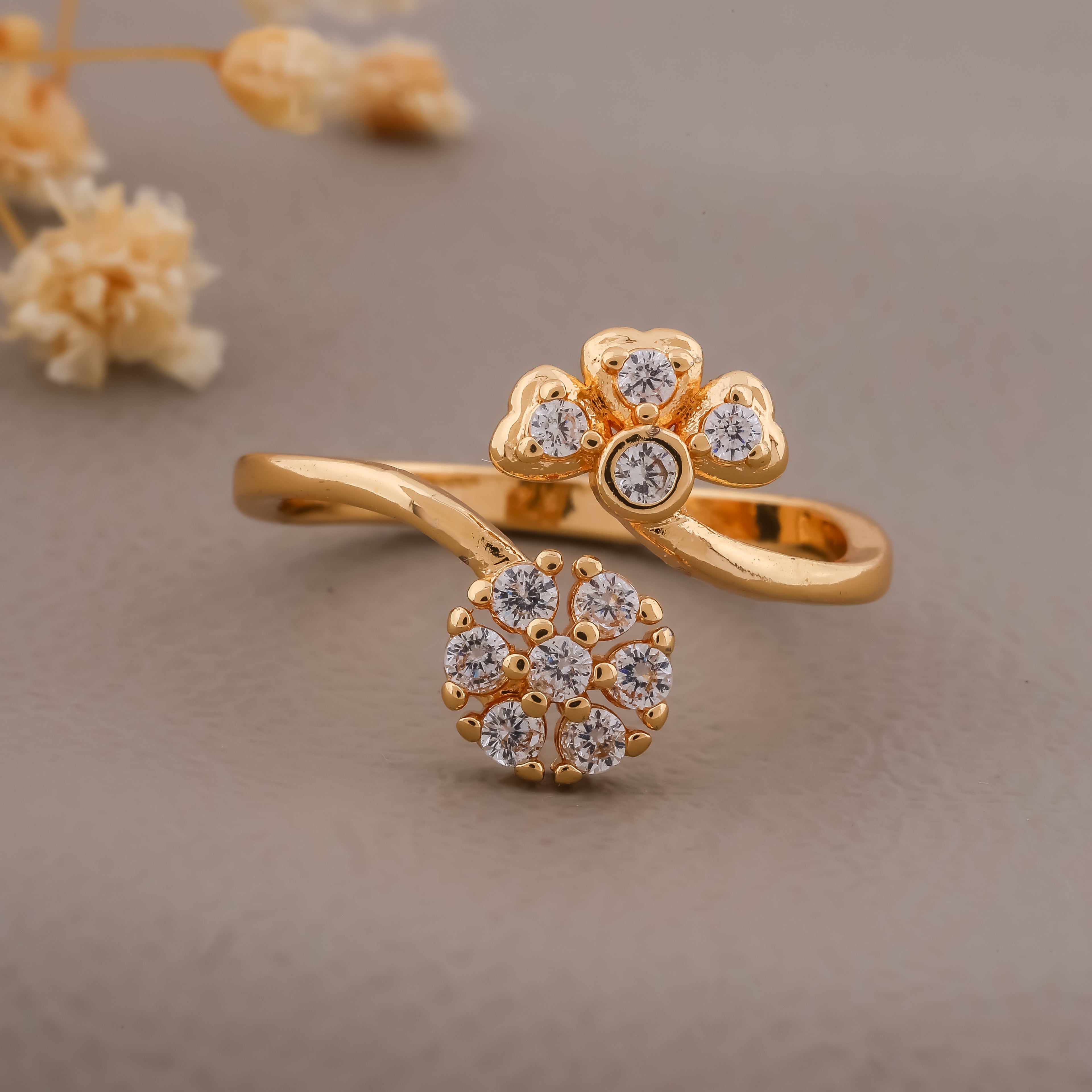 Wibestone Malini Charms Ring – Delicate Beauty with Timeless Elegance