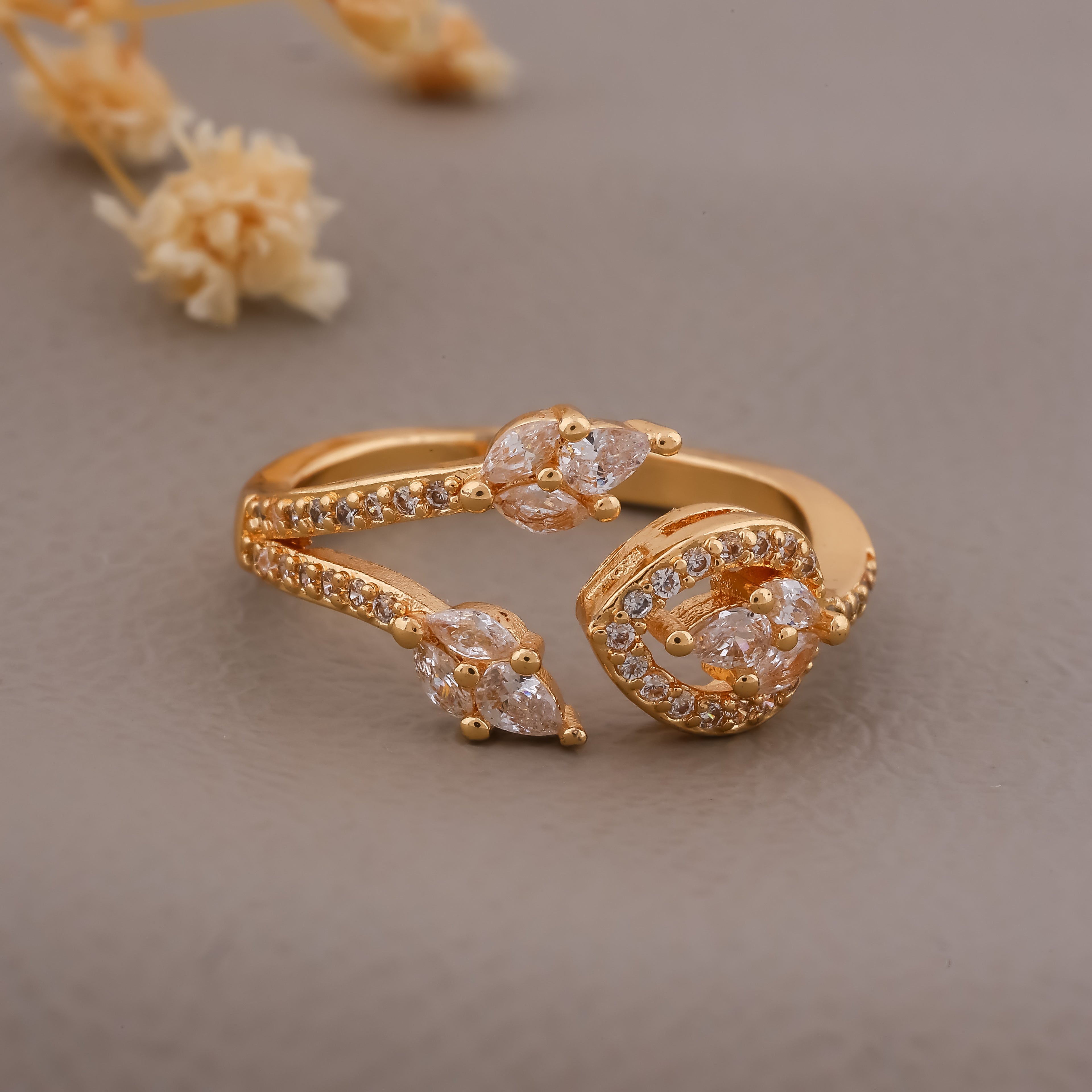 Wibestone Pihu Glow Ring – Radiant Elegance in Every Detail