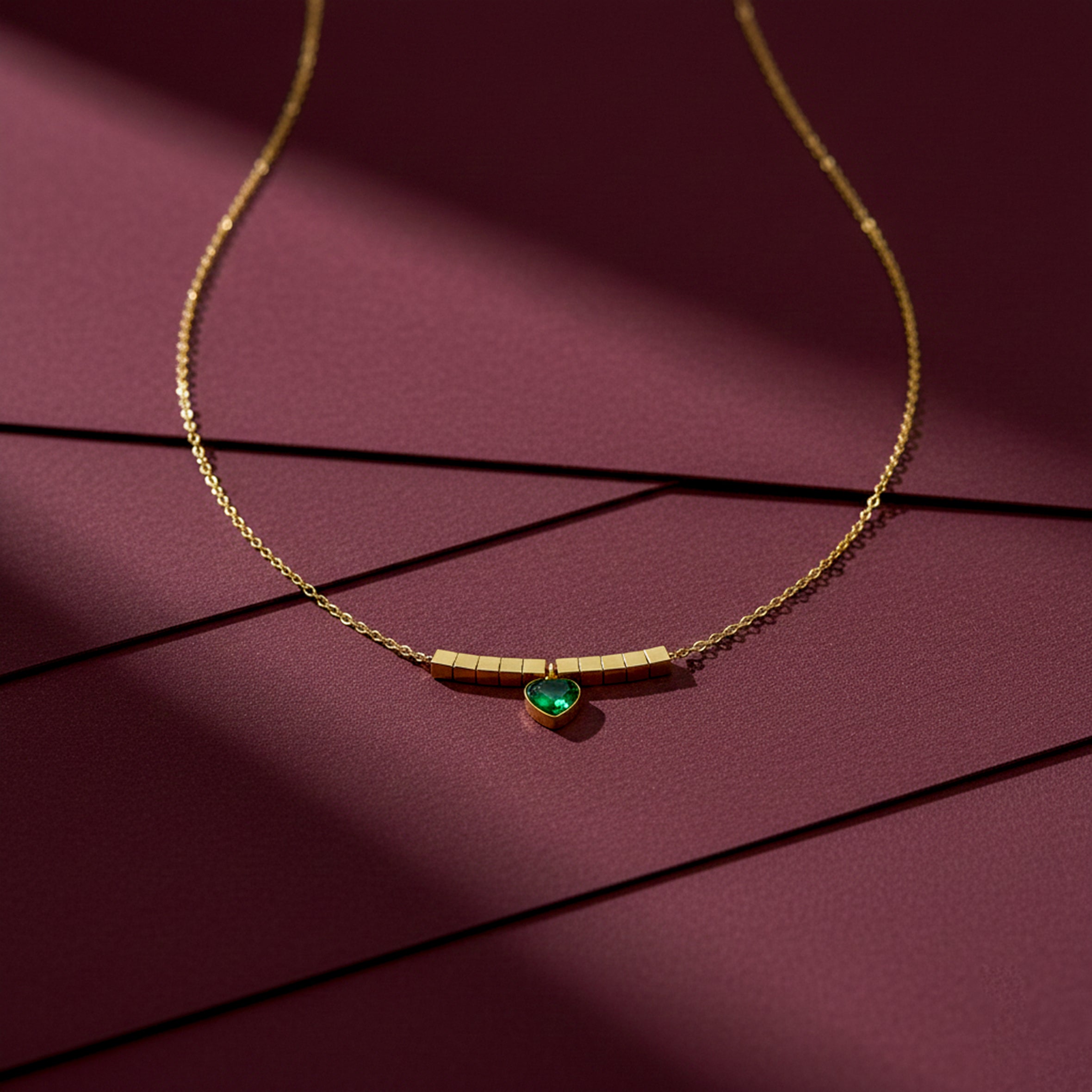 Emerald-Green Heart Women Neckless GWN -70