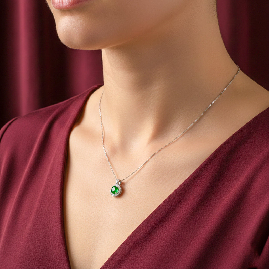 Elegant Silver Round Halo Women Necklace GWN -161