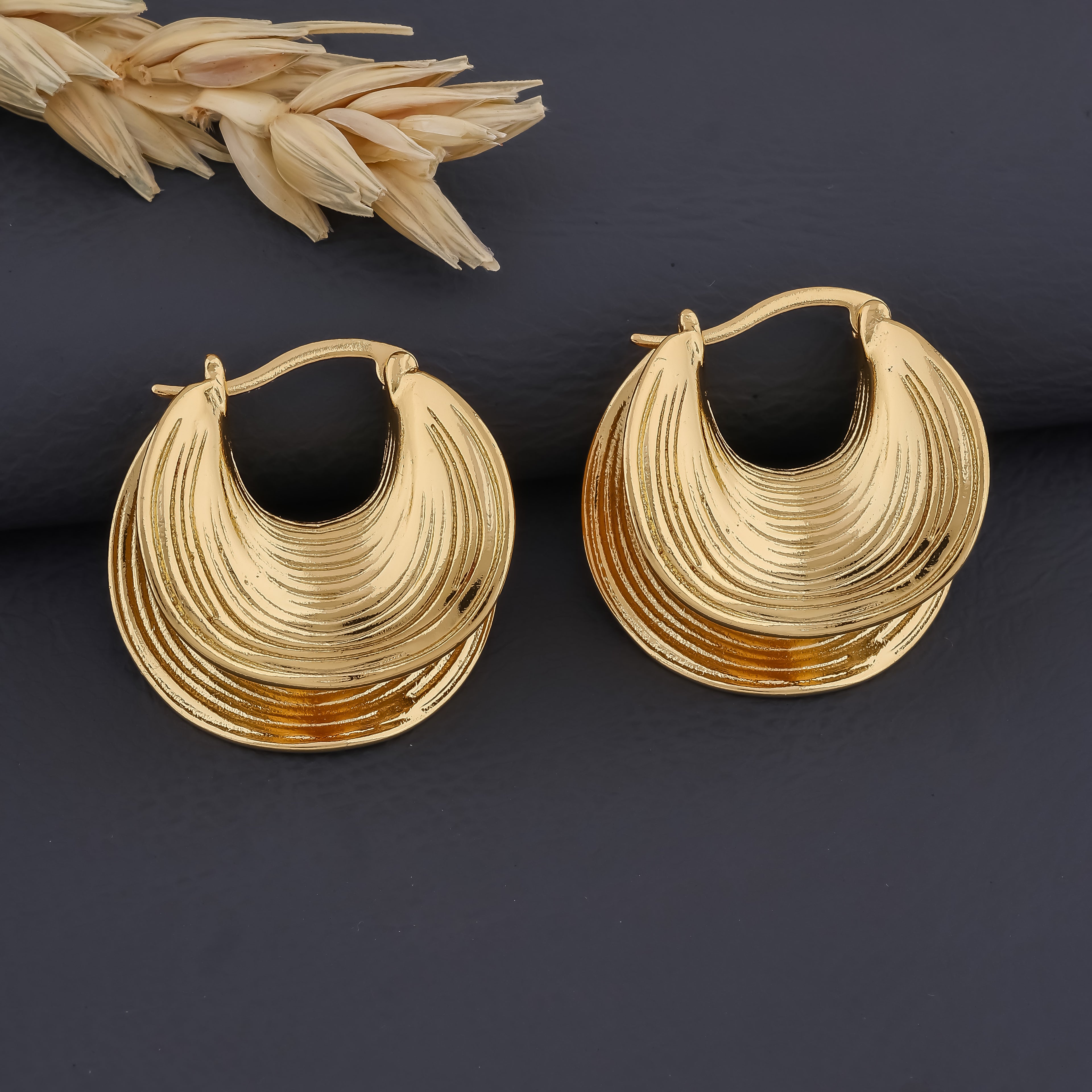 Wibestone Aura Textured Wave Hoops – Gold